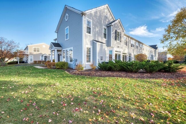 Building Photo - 5130 Freeport Ct