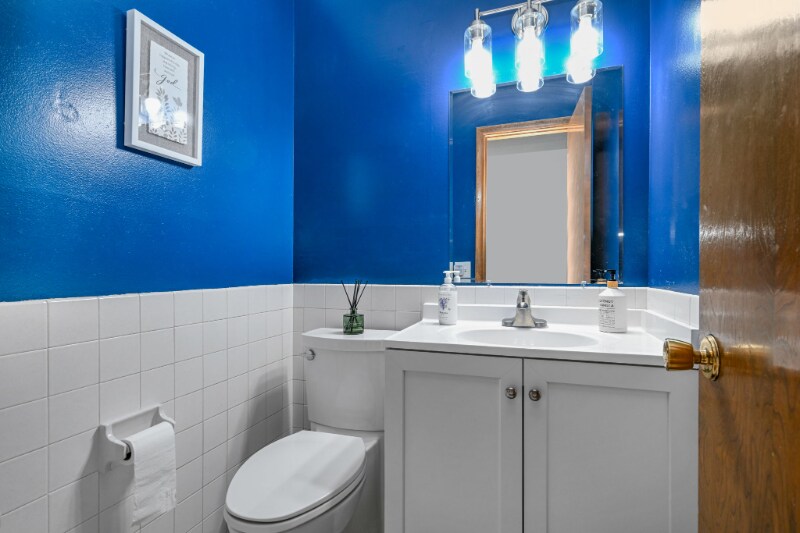 Building Photo - 7450 Duluth St