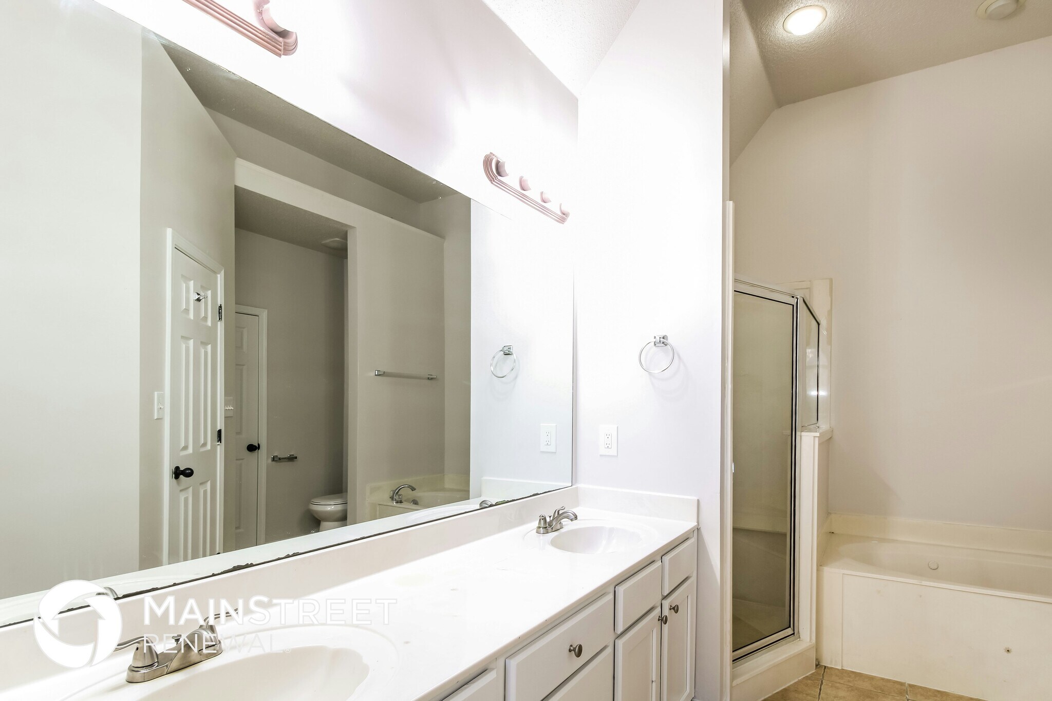 Building Photo - 1775 Englehart St