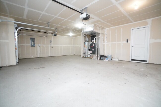 Building Photo - 3154 N Greengate Wy