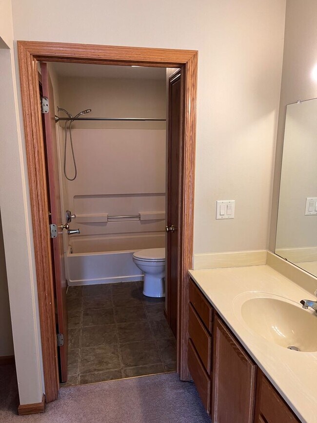 Building Photo - Nehemiah Properties-Building 2