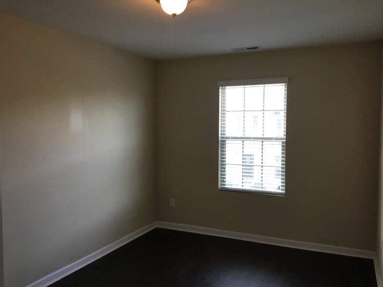 Building Photo - 14308 Foxcroft Rd