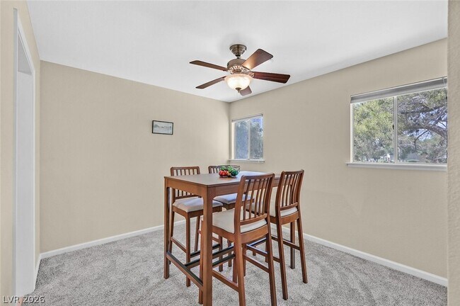 Building Photo - 668 Oakmont Ave