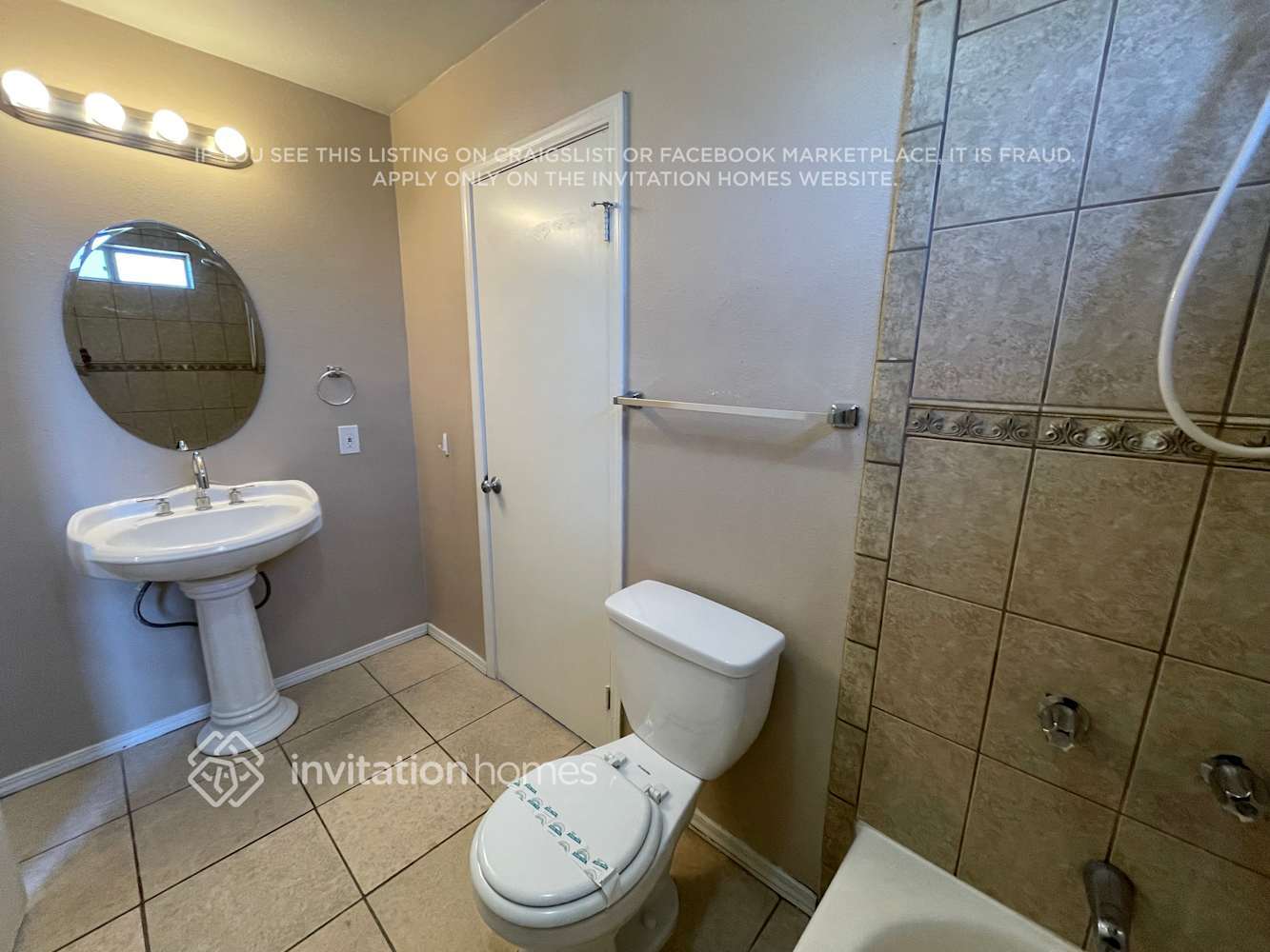 Building Photo - 27376 Rustic Ln