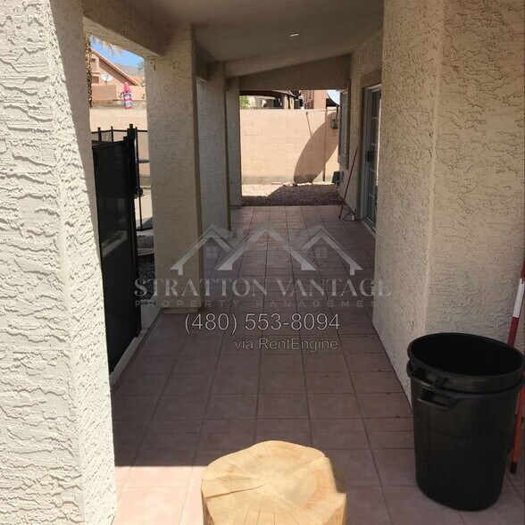 Building Photo - 16828 S 13th Way