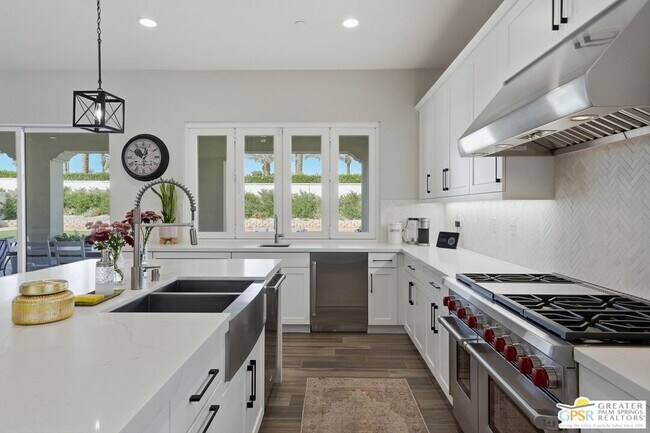 Building Photo - 75396 Mansfield Dr