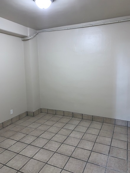 Building Photo - 57 W Vine St