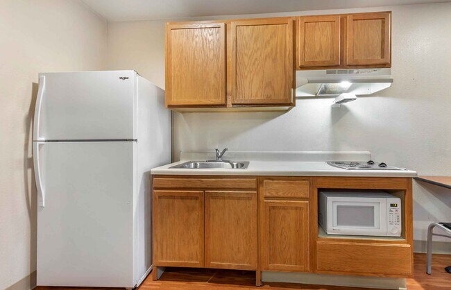 Building Photo - Furnished Studio-Oklahoma City - Bethany