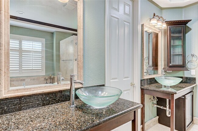 Building Photo - 10249 Wisteria Hills Ct