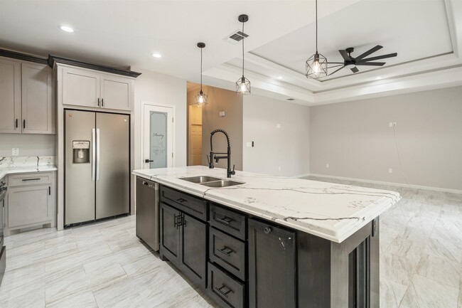 Building Photo - 203 Javier Dr