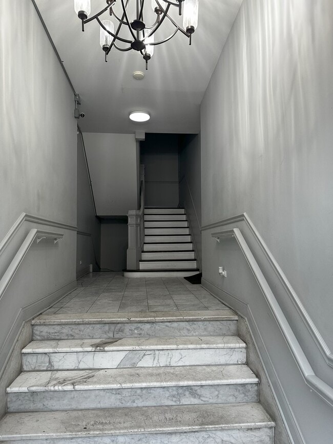 Building Photo - 5837 S Calumet Ave