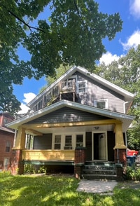 Building Photo - 312 N Lincoln St