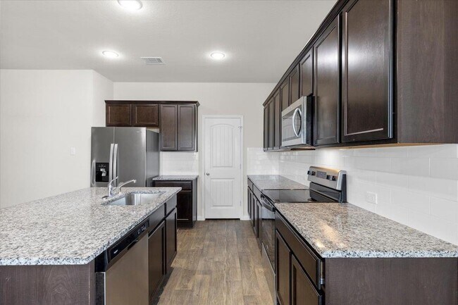 Building Photo - 1033 Ferryman Dr