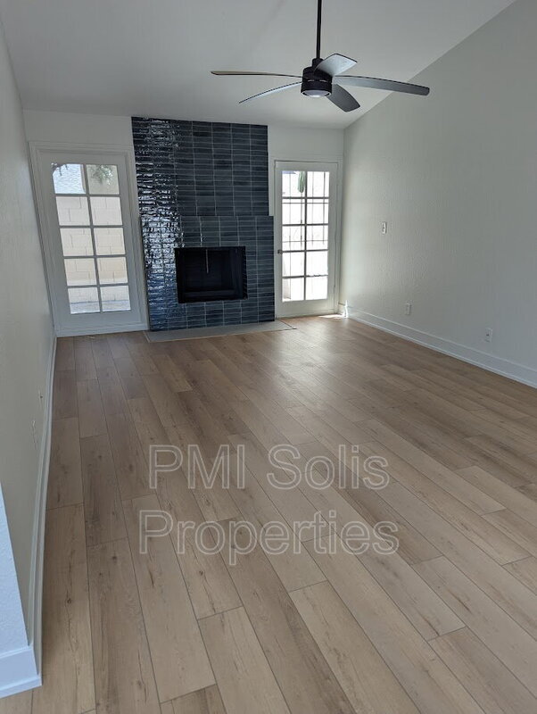 Building Photo - 18036 N 45th Ave