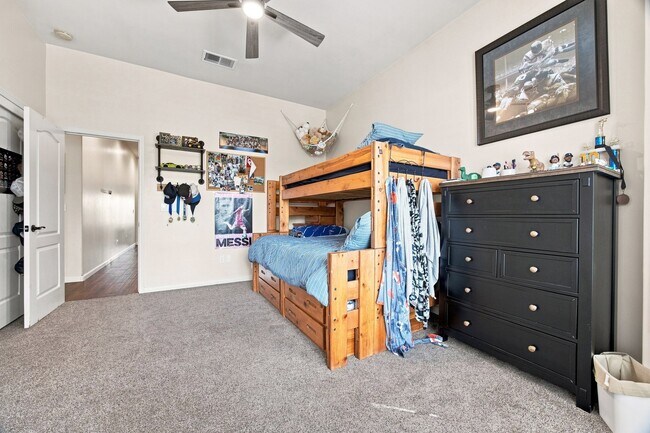 Building Photo - 14728 Redwood Springs Dr