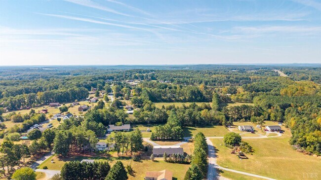 Building Photo - 45 Savage Dr