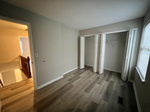 Building Photo - Room in Townhome on Lex Dr