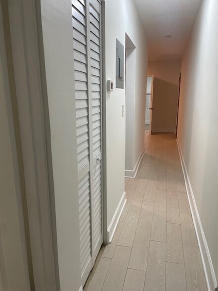Hall - 221 SW 9th Ave