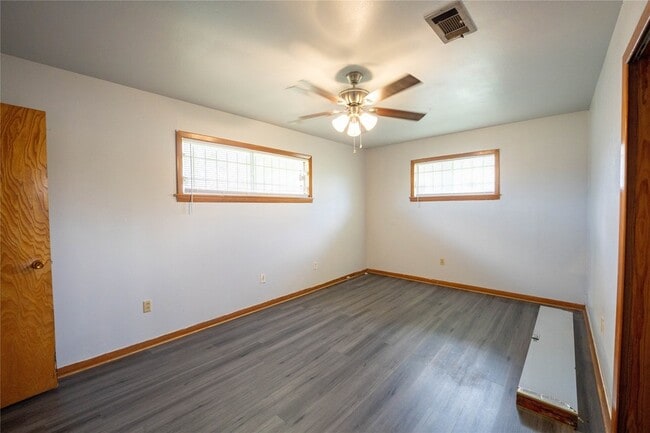 Building Photo - 4402 Balkin St