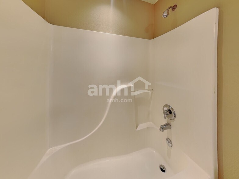 Building Photo - 5896 Monticello Square Ln