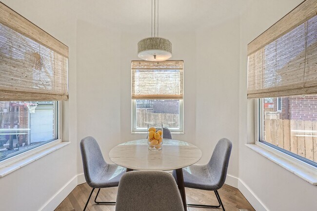 Building Photo - Available NOW! Fully Furnished 4 Bedroom 2 Bath Beautiful Home in Denver!