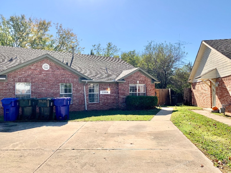 Building Photo - 2308 Heatherfield Ln