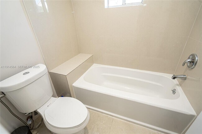 Building Photo - 1592 Salerno Cir