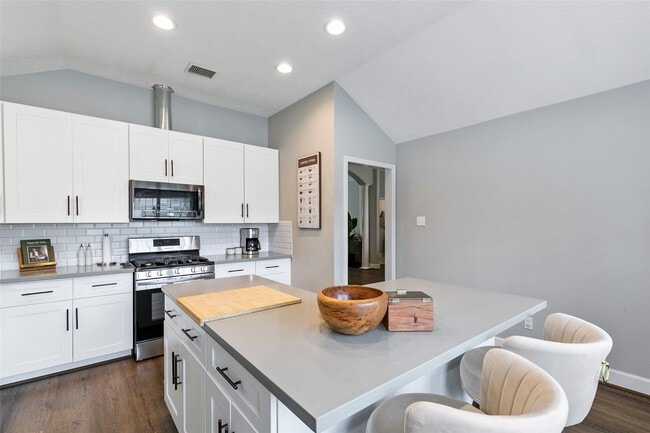 Building Photo - 4706 Wynnview Dr