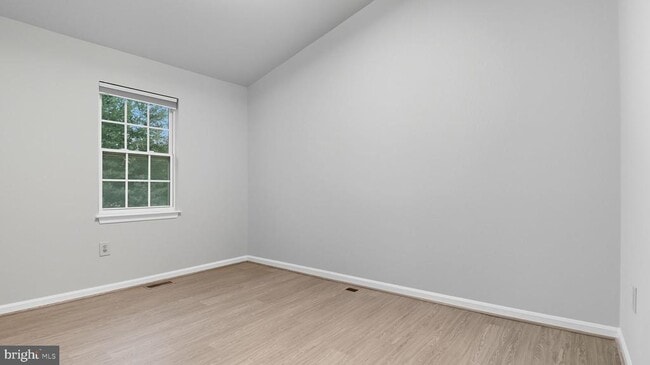 Building Photo - 15526 Owens Glen Terrace