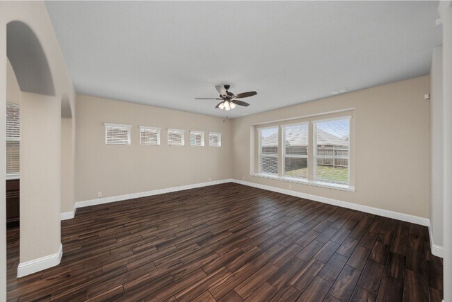 Building Photo - 504 Ridgewater Trail
