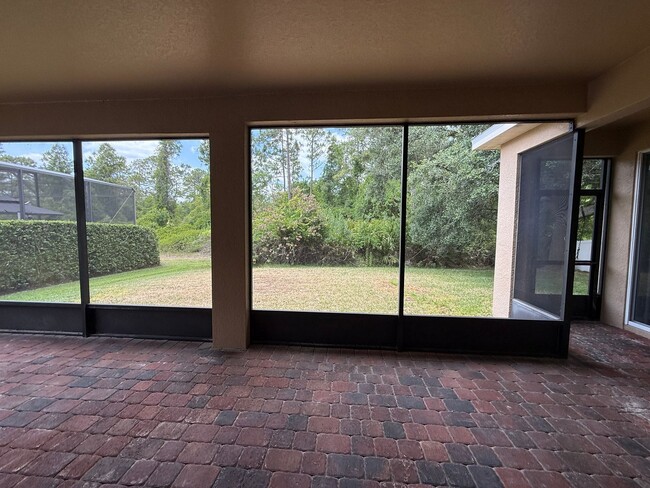 Building Photo - GORGEOUS Two Story 4/3.5 home in sought af...