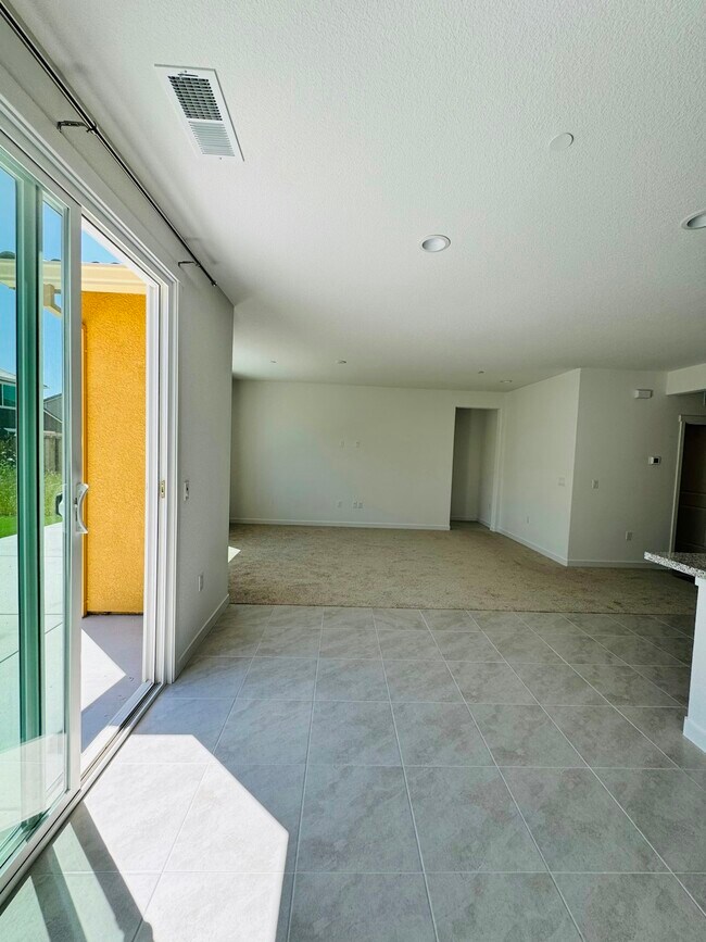 Building Photo - 5395 Trimonti Cir