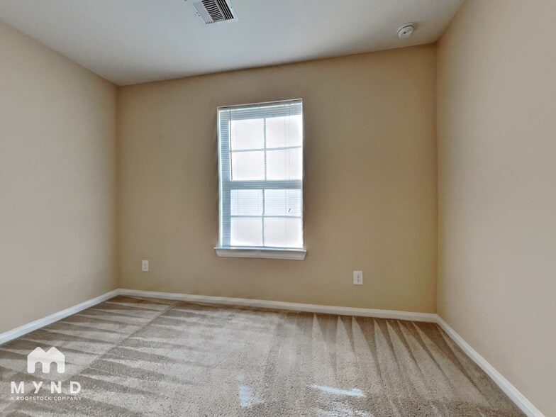 Building Photo - 4918 Woodbury Mill Dr