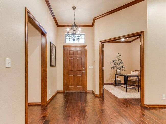 Building Photo - 16616 Hardwood Pl