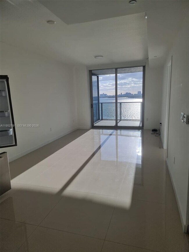 Building Photo - 488 NE 18th St