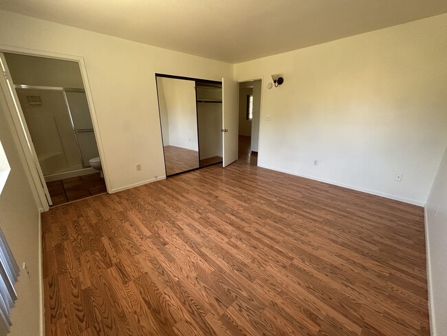 Building Photo - 24450 Mccray Ct