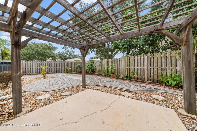 Building Photo - 1303 Cypress Bend Cir