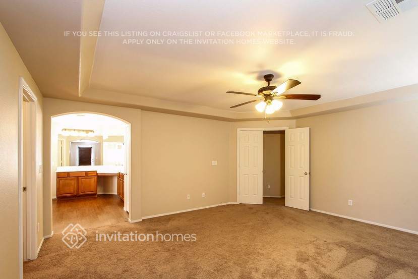 Building Photo - 7155 Almerta Ave