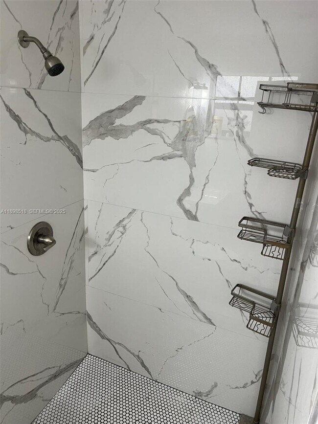 Building Photo - 4421 NW 33rd St