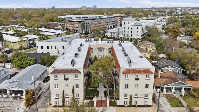 Building Photo - 2117 W Dekle Ave