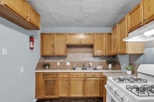 Building Photo - 2314 Eagle St