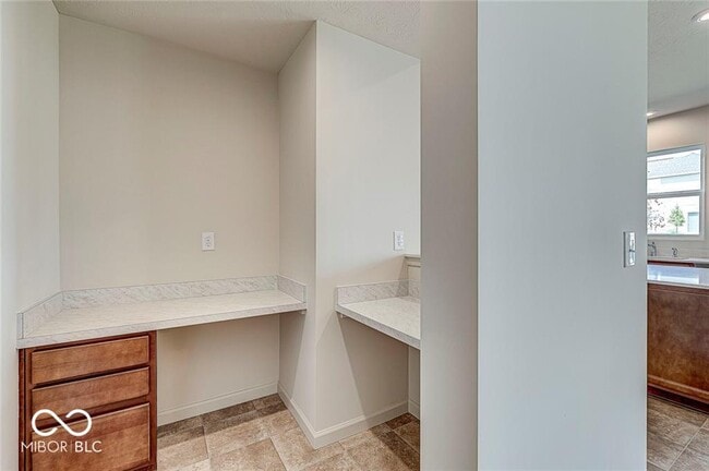 Building Photo - 5420 Laurel Crest Run