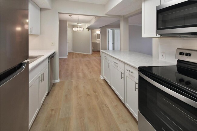 Building Photo - 423 Shirley Ridge Dr