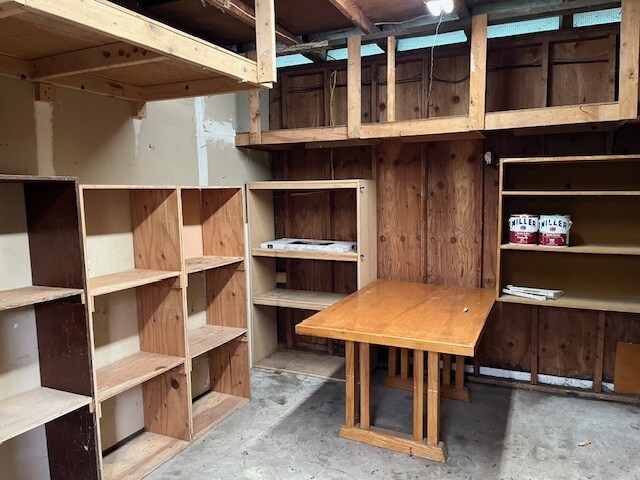 Storage main - 260 3rd Ave NE