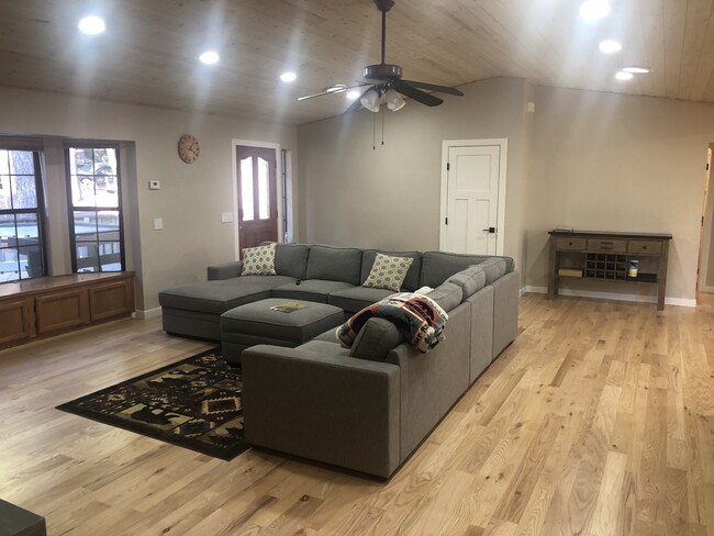 Open Concept Living Room - 3180 Roland Ct