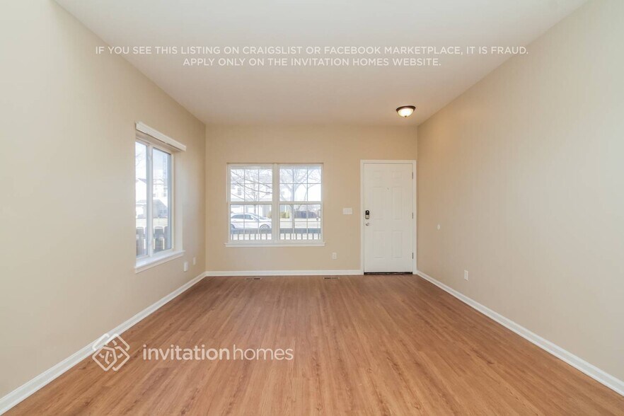 Building Photo - 353 Richmond Dr