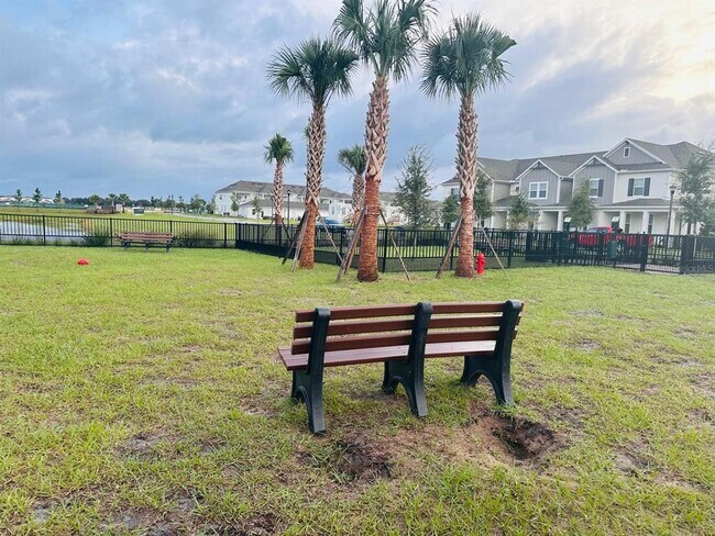 Building Photo - 13809 Luna Harvest Ave