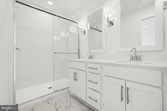 Building Photo - 36110 Wilderness Shores Way