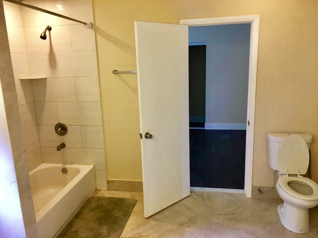 Building Photo - 7618 Winged Foot Dr