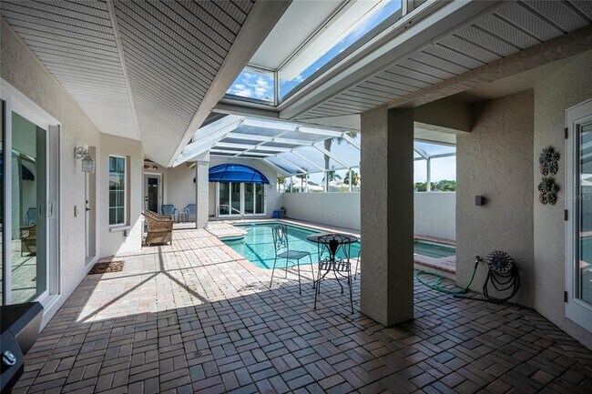 Building Photo - 222 Westwind Dr